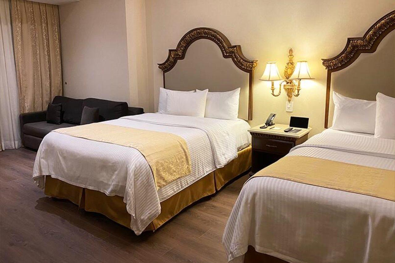 Safi Royal Luxury Valle San Pedro Garza Garcia Ngoại thất bức ảnh A room at the hotel