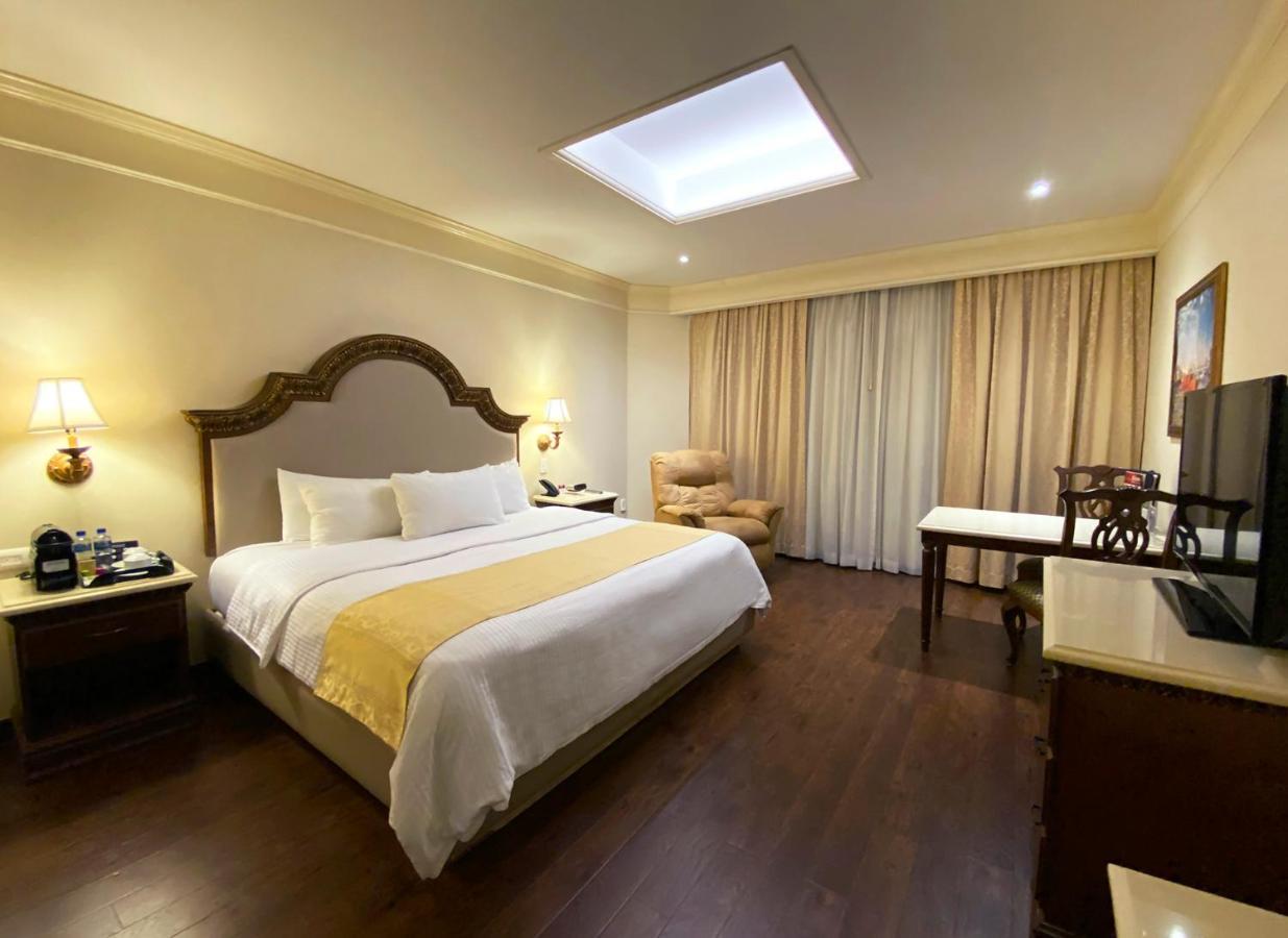 Safi Royal Luxury Valle San Pedro Garza Garcia Ngoại thất bức ảnh Deluxe Room