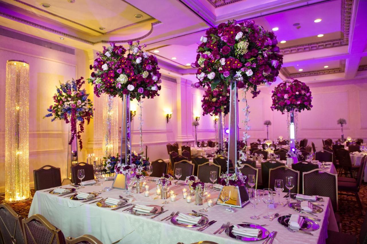Safi Royal Luxury Valle San Pedro Garza Garcia Ngoại thất bức ảnh A wedding reception at the InterContinental London Park Lane
