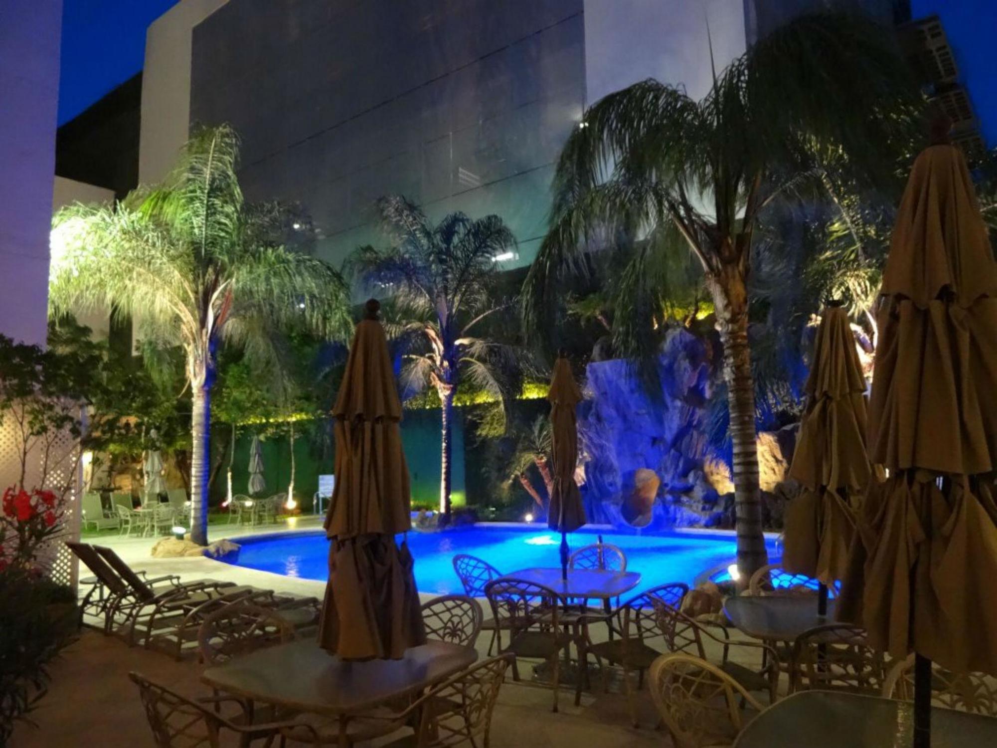 Safi Royal Luxury Valle San Pedro Garza Garcia Ngoại thất bức ảnh Hotel's pool