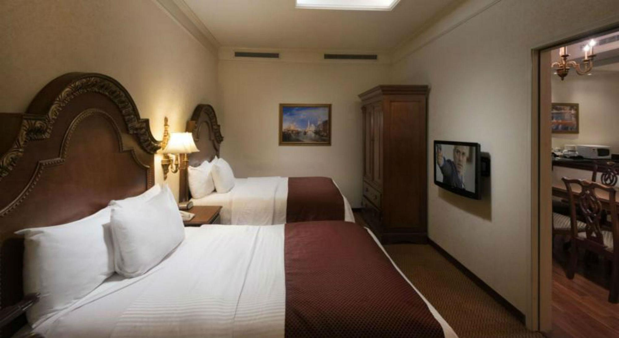 Safi Royal Luxury Valle San Pedro Garza Garcia Ngoại thất bức ảnh A room at the hotel