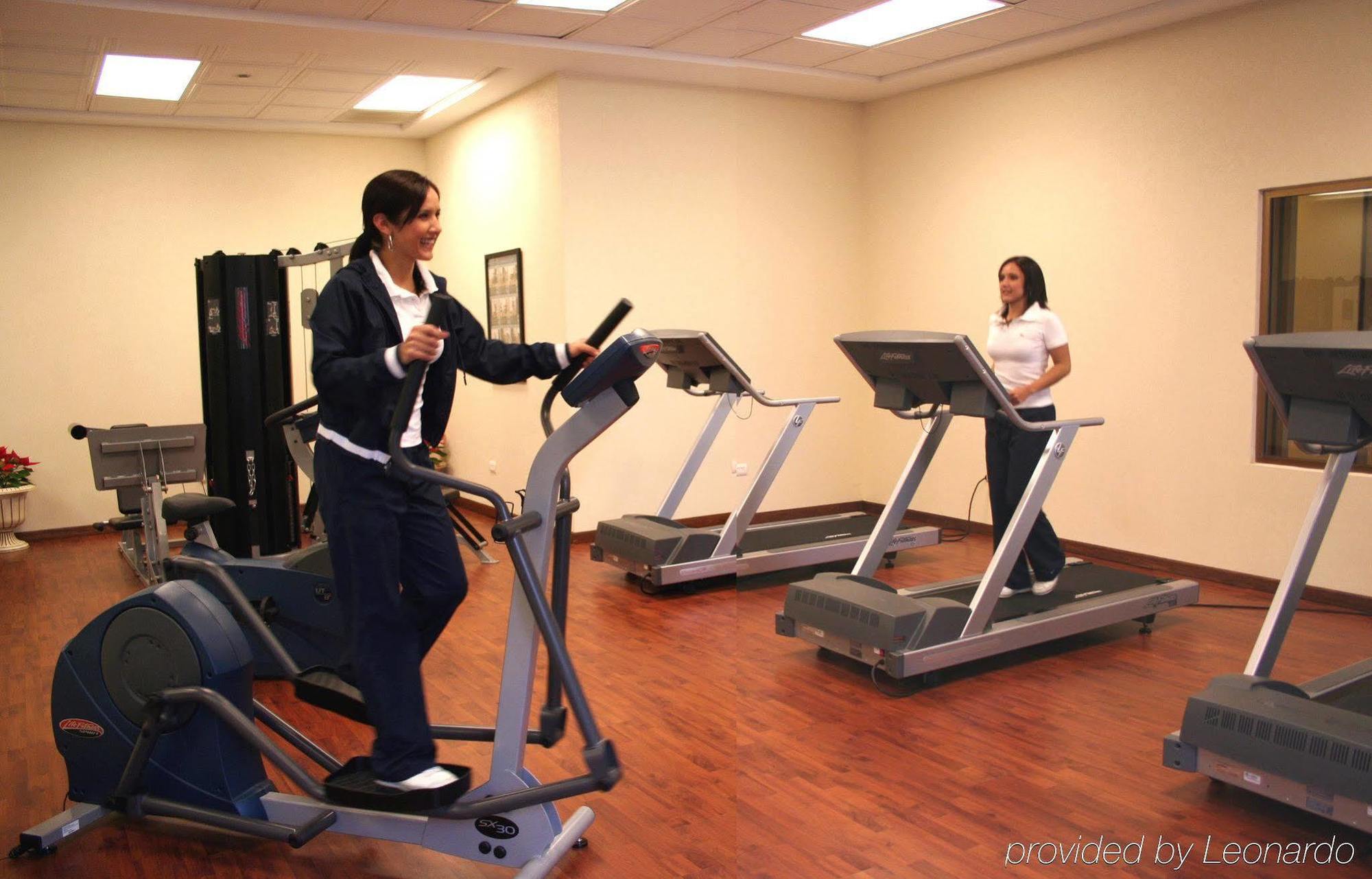 Safi Royal Luxury Valle San Pedro Garza Garcia Tiện nghi bức ảnh Elliptical trainer